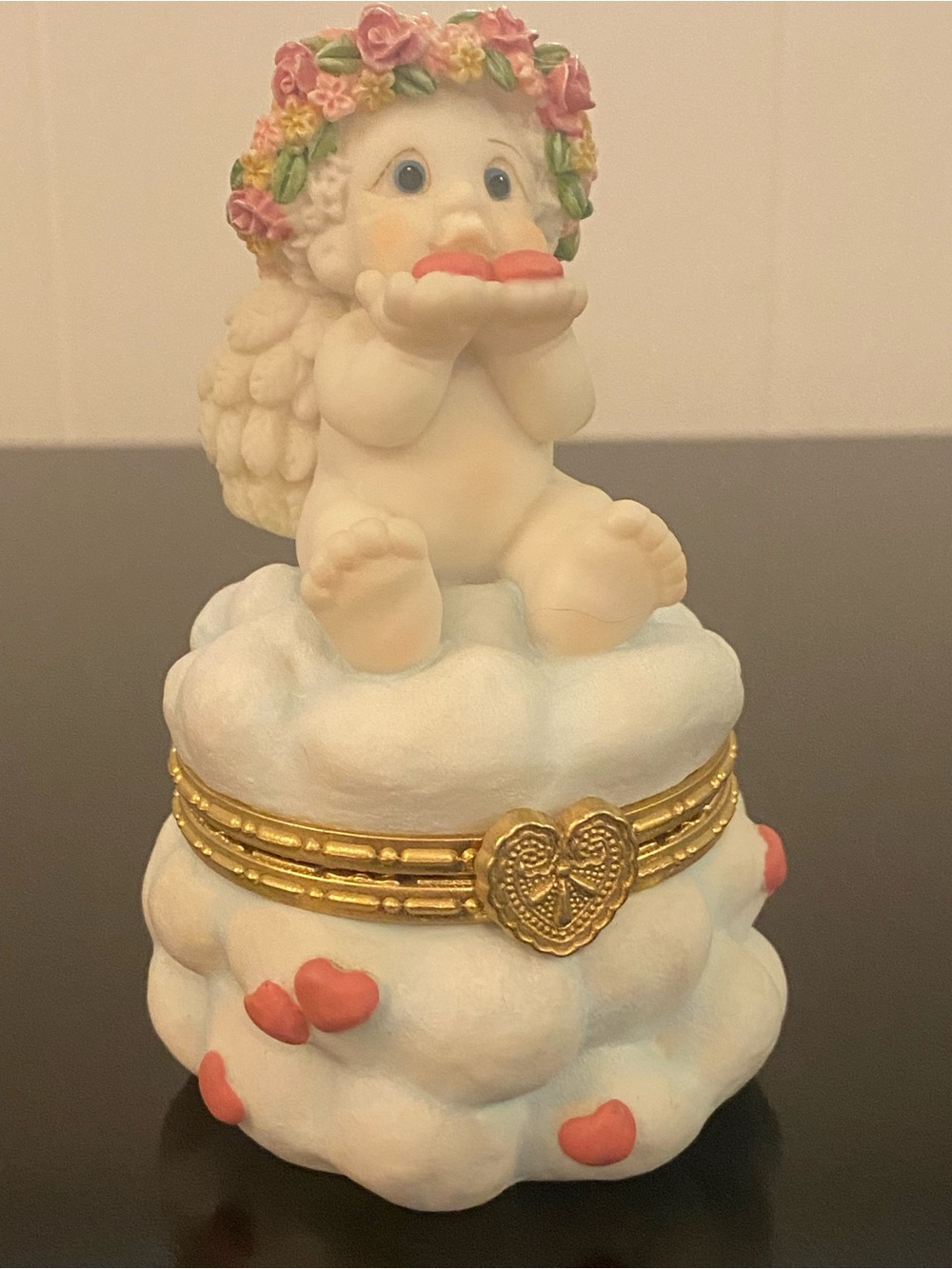 Vintage 1996 Dreamsicles "Kiss Kiss" hinged trinket box 10034